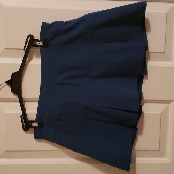 𝅺etonic Teal Skort NWT - Picture 1 of 11